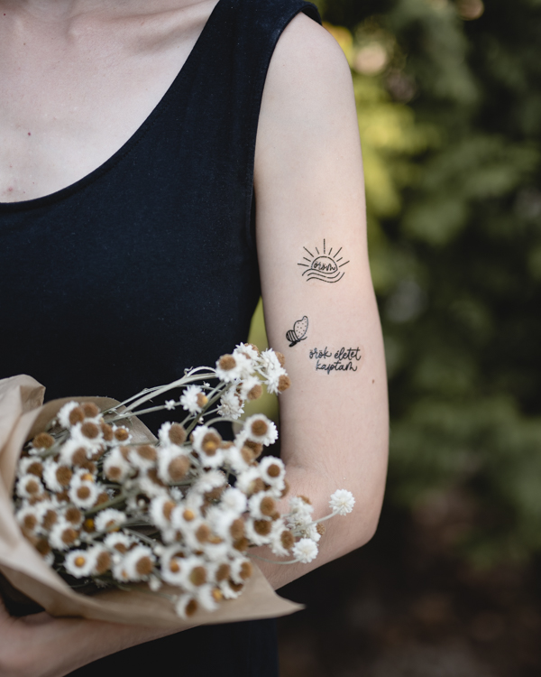 lemosható tattoo tetkó keresztény ő teremtette Isten szeret, kereszt, szív, tetkó ív